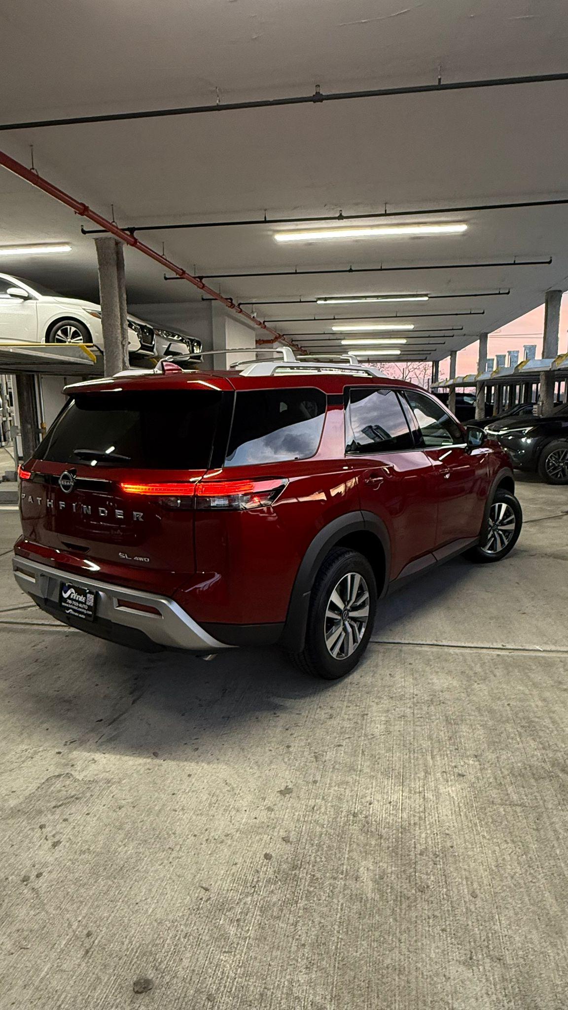 2024 Nissan Pathfinder photo 5