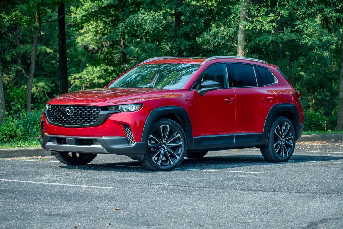 MAZDA CX-50 photo 3