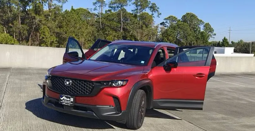 MAZDA CX-50 photo 2