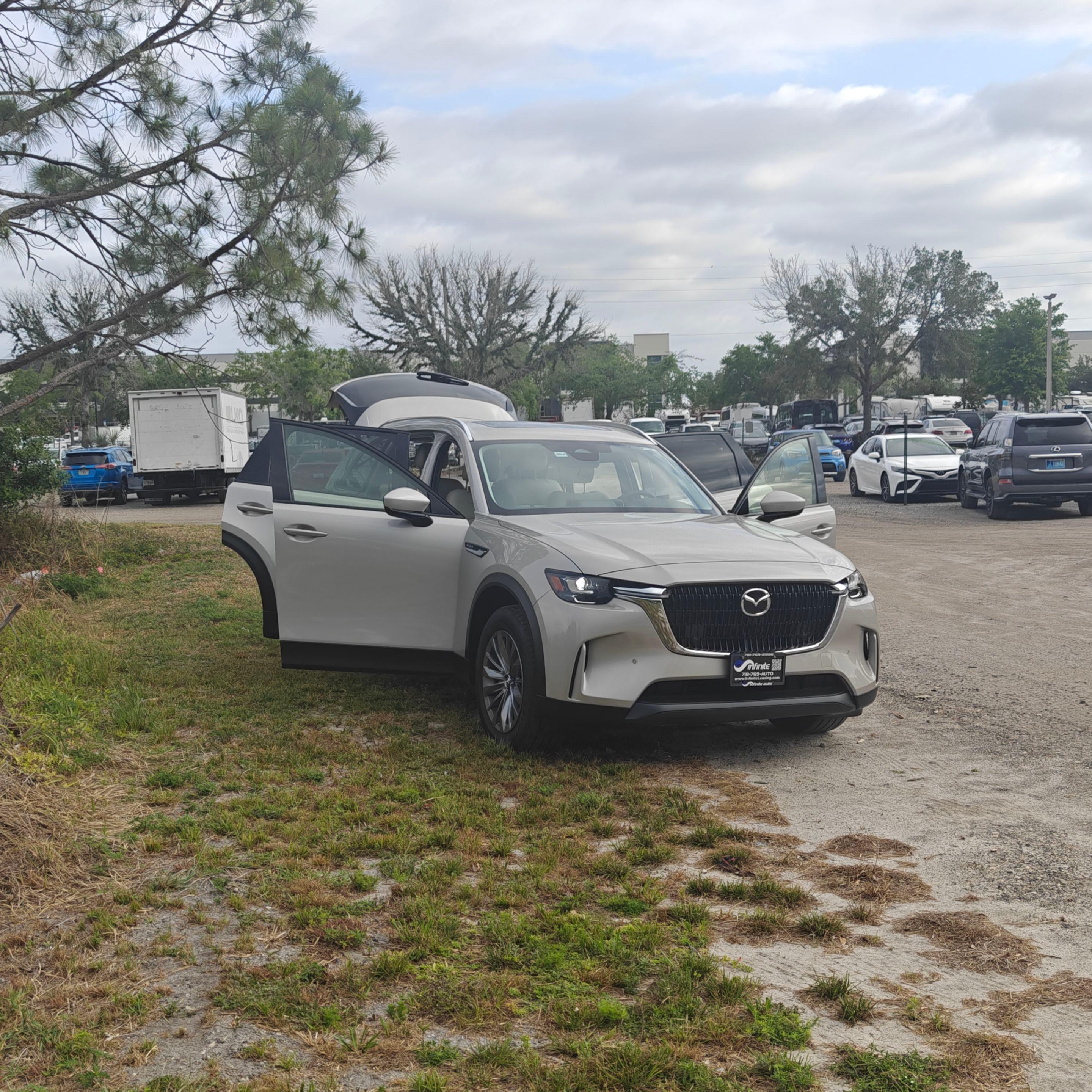 2025 Mazda CX-90 photo 5